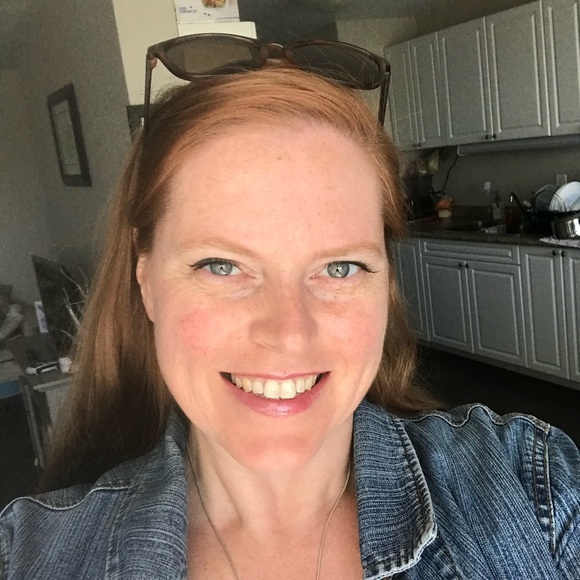 Meet your Posher, Tracy - Picture 2 of 2